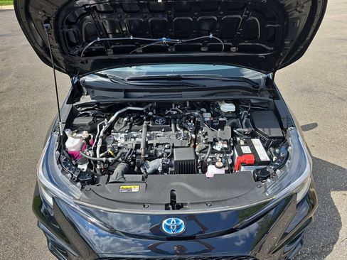 Certified 2025 Toyota Corolla SE FWD image 34