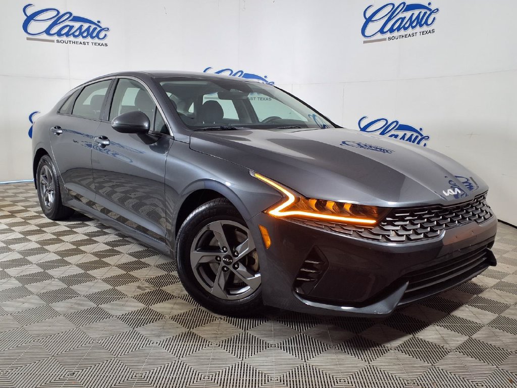 Used 2022 Kia K5 LXS FWD image 1