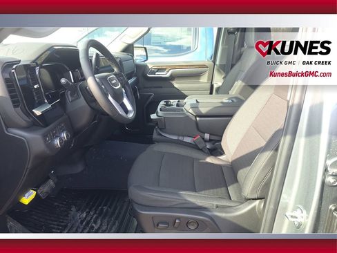 New 2026 GMC Sierra 1500 SLE w/ Preferred Package image 14