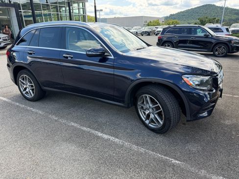 Used 2016 Mercedes-Benz GLC 300 4MATIC image 9