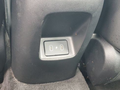 Used 2025 Hyundai Elantra Limited FWD image 24