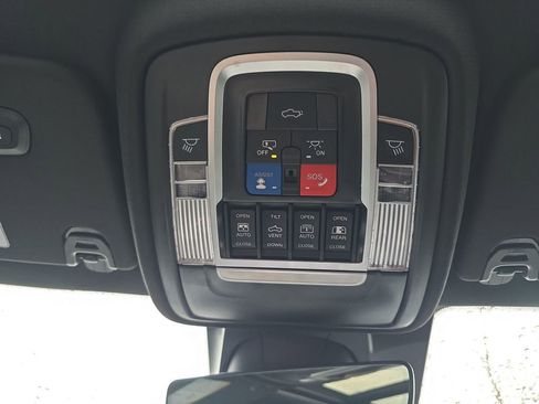 Used 2023 RAM 1500 Laramie image 22