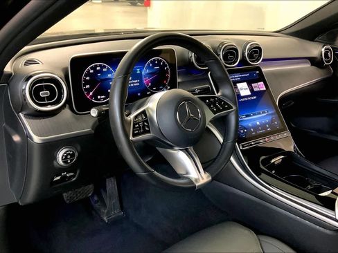 Used 2025 Mercedes-Benz C 300 4MATIC Sedan image 17