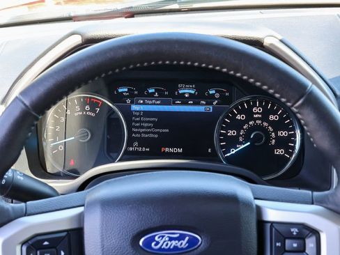 Used 2019 Ford F150 Lariat w/ Equipment Group 502A Luxury AWD/4WD image 11