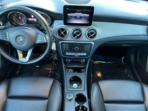 Used 2020 Mercedes-Benz GLA 250 image 16