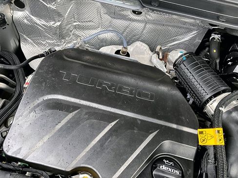 Used 2024 Chevrolet Trax ACTIV w/ Driver Confidence Package image 31