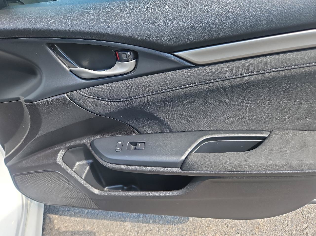 Used 2020 Honda Civic EX image 19