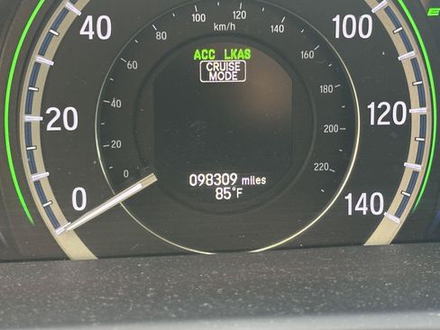 Used 2017 Honda Accord Touring image 13