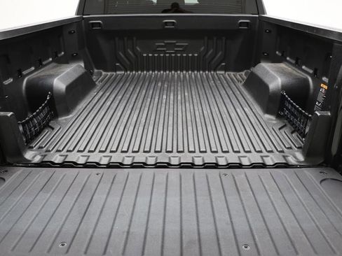 Used 2024 Chevrolet Silverado 1500 LT image 11