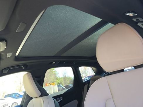 New 2026 Volvo XC60 B5 Plus w/ Climate Package AWD/4WD image 25