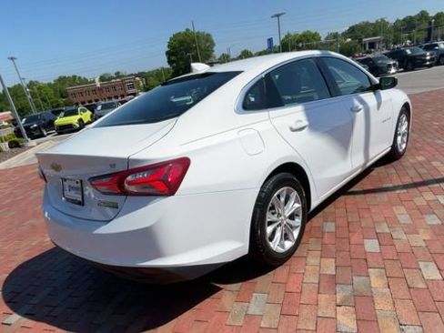 Used 2022 Chevrolet Malibu LT FWD image 9