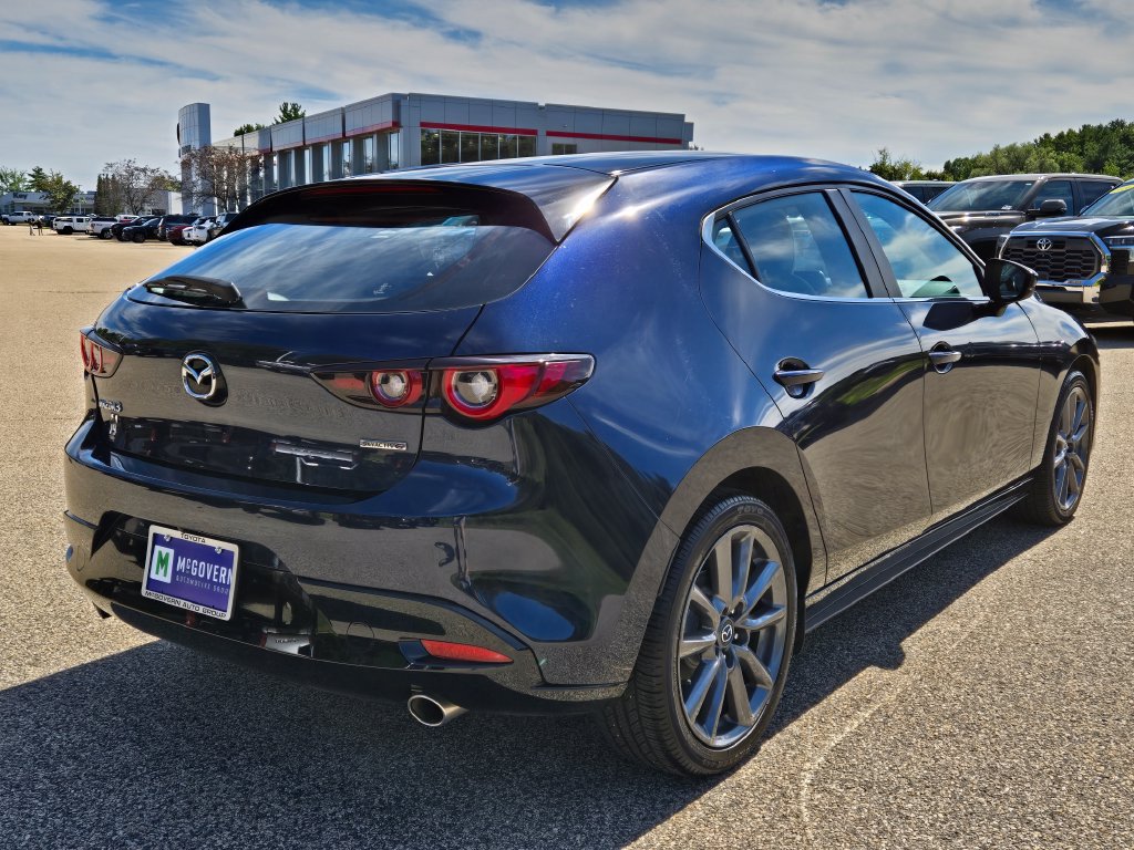 Used 2023 MAZDA MAZDA3 s FWD image 6