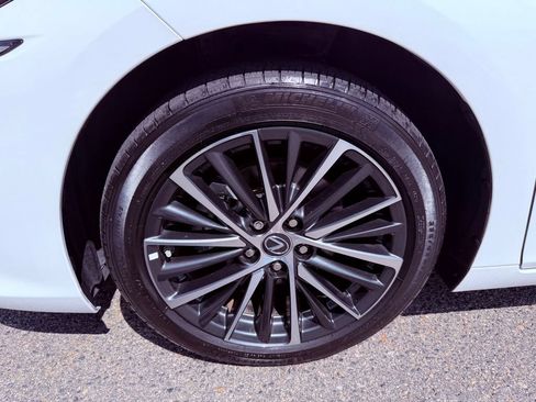 Certified 2025 Lexus ES 350 w/ Premium Package FWD image 16
