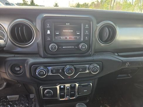 Used 2019 Jeep Wrangler Unlimited Sport S AWD/4WD image 7