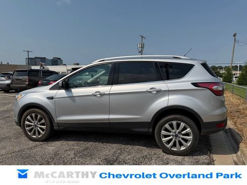 Used 2017 Ford Escape Titanium w/ Equipment Group 301A AWD/4WD image 5