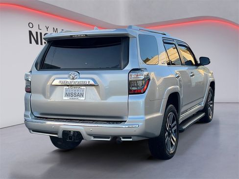 Used 2022 Toyota 4Runner Limited image 5