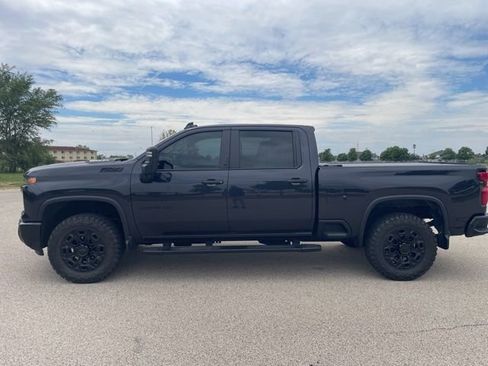 Used 2024 Chevrolet Silverado 2500 Custom w/ Custom Value Package AWD/4WD image 5