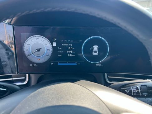 Certified 2025 Hyundai Elantra SEL FWD image 18