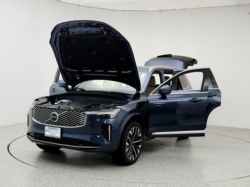 New 2026 Volvo XC90 B6 Plus w/ Protection Package image 9