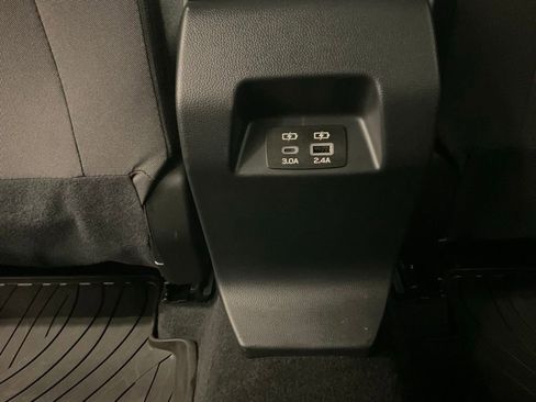 Used 2025 Subaru Crosstrek 2.0i Premium AWD/4WD image 36