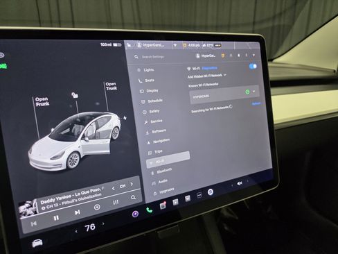 Used 2021 Tesla Model 3 Standard Range Plus image 65