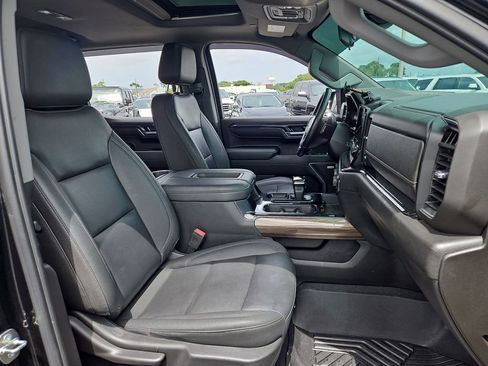 Used 2022 Chevrolet Silverado 1500 RST AWD/4WD image 29
