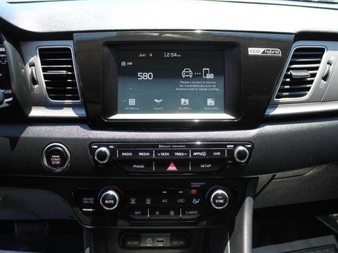 Used 2019 Kia Niro LX FWD image 18