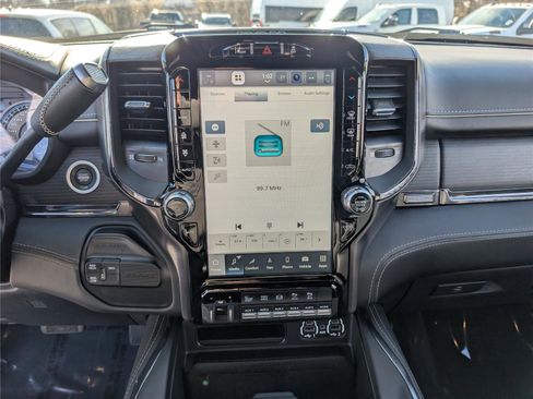 Used 2022 RAM 2500 Limited image 18