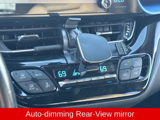 Used 2019 Toyota C-HR XLE FWD image 28