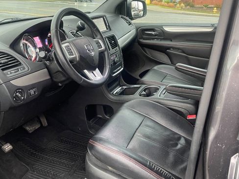 Used 2017 Dodge Grand Caravan GT w/ Mopar Premium Addition Group image 10