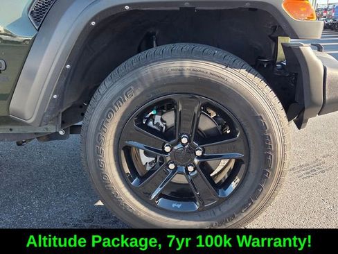 Certified 2022 Jeep Wrangler Unlimited Sport image 9