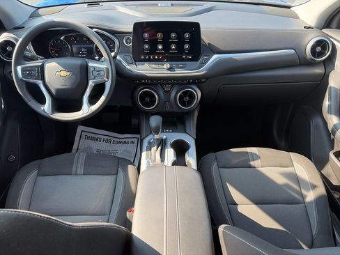 Used 2024 Chevrolet Blazer LT w/ Convenience Package FWD image 12