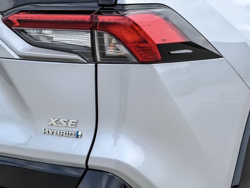 Certified 2024 Toyota RAV4 XSE AWD/4WD image 26