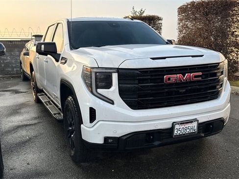 Used 2025 GMC Sierra 1500 Elevation w/ Elevation Premium Package image 2