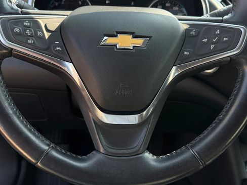 Used 2018 Chevrolet Malibu LT w/ Leather Package FWD image 19