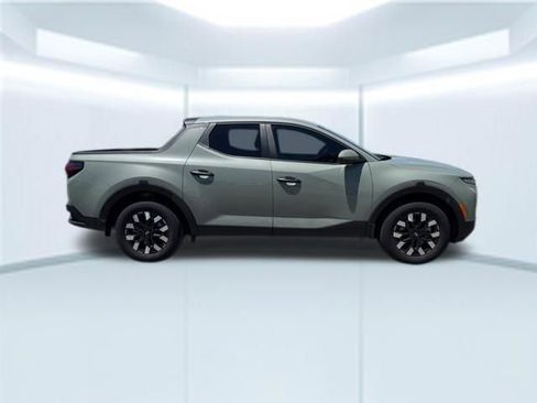 Used 2025 Hyundai Santa Cruz SE FWD image 5