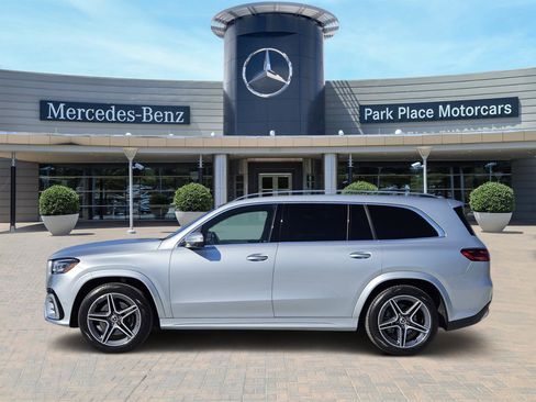 Certified 2025 Mercedes-Benz GLS 450 4MATIC image 3