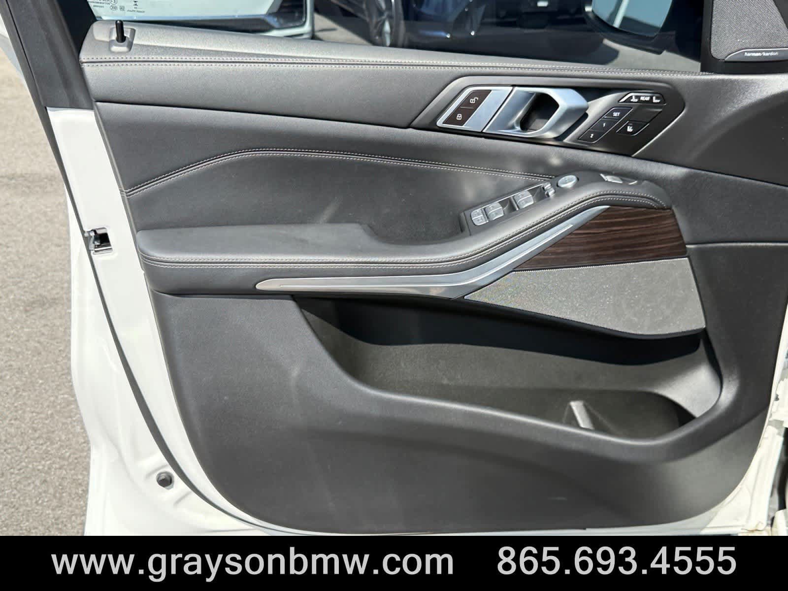 Used 2024 BMW X7 xDrive40i AWD/4WD image 14