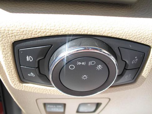 Used 2019 Ford F150 Lariat AWD/4WD image 33