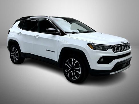 Used 2023 Jeep Compass Limited AWD/4WD image 3