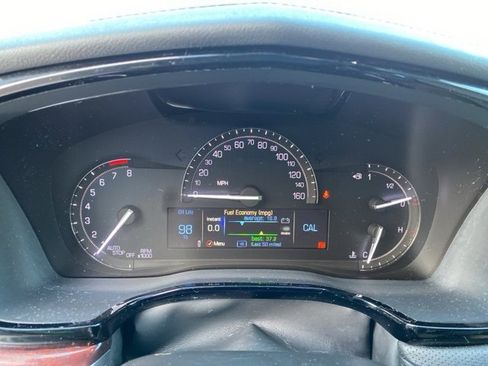 Used 2019 Cadillac XT5 Luxury image 23