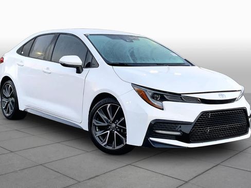 Used 2022 Toyota Corolla SE FWD image 3