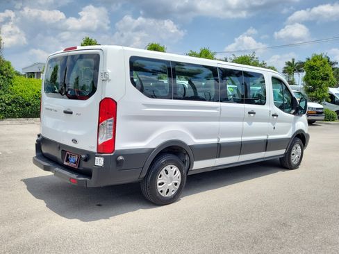Used 2017 Ford Transit 350 XLT RWD image 8