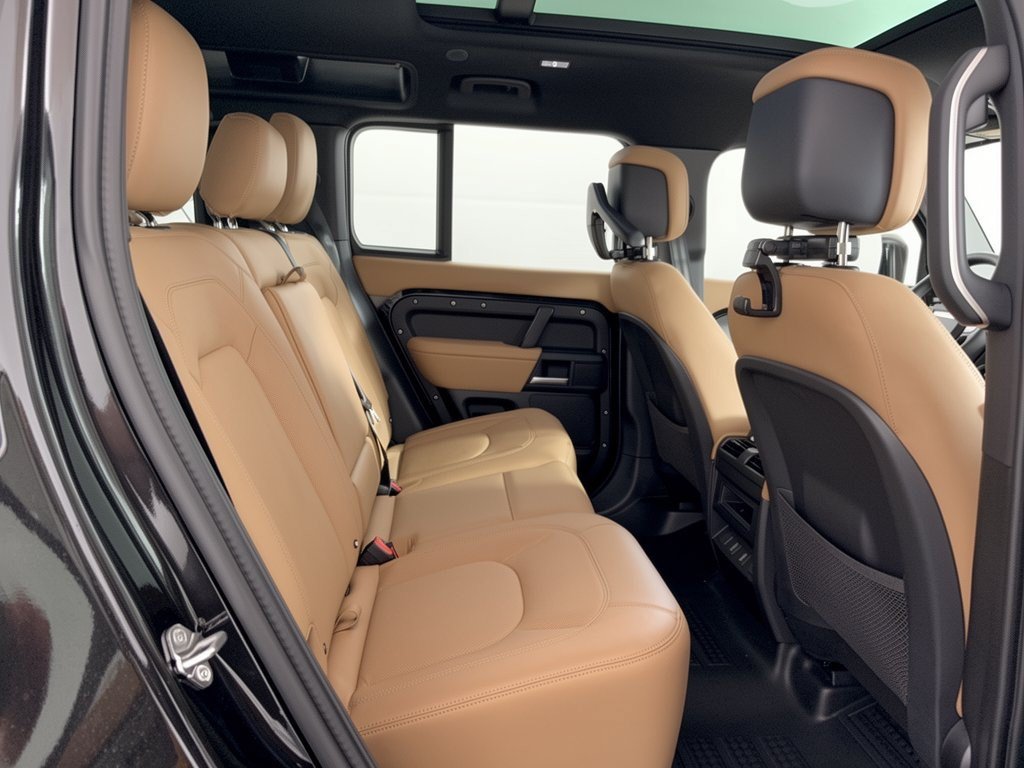 New 2026 Land Rover Defender 110 S AWD/4WD image 29