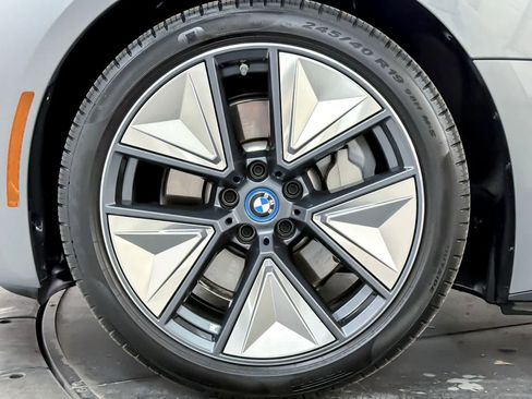 Used 2023 BMW i4 eDrive40 w/ Premium Package image 26