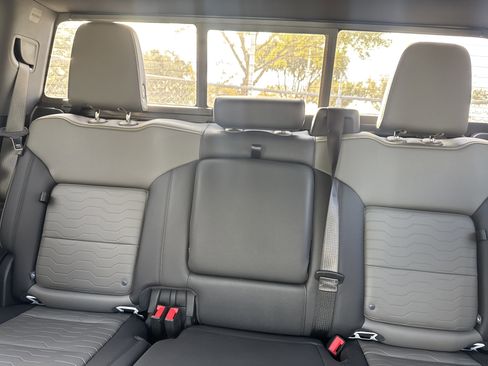 Used 2024 Chevrolet Silverado 1500 ZR2 w/ Technology Package image 25