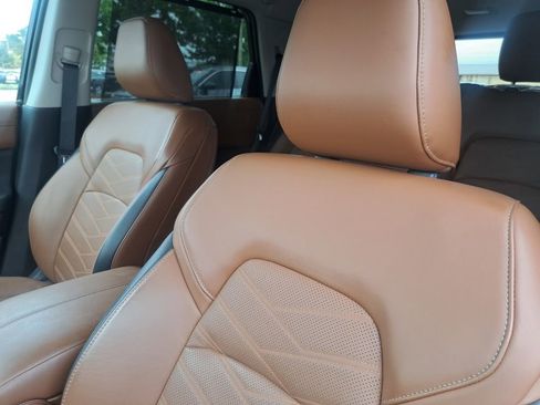 Used 2024 Nissan Pathfinder Platinum w/ Cargo Package image 20