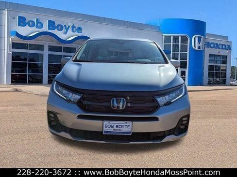 New 2026 Honda Odyssey Touring image 8