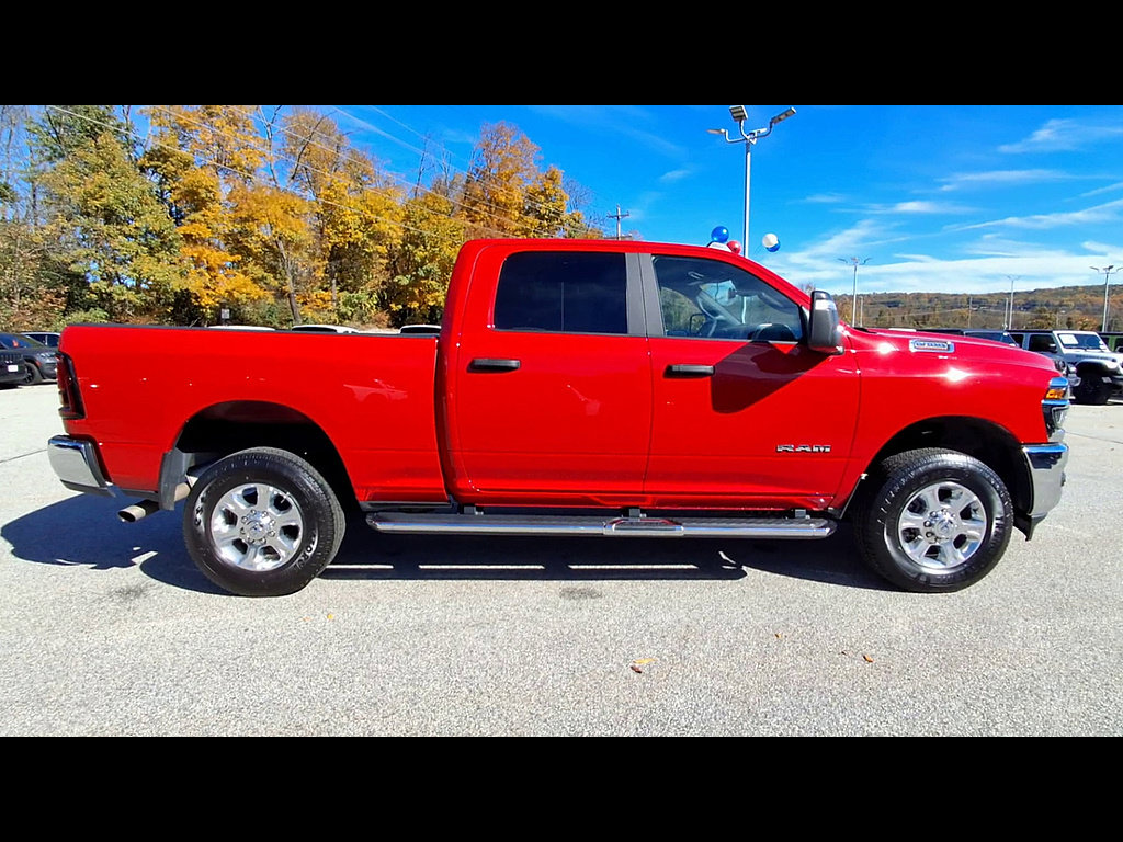Used 2026 RAM 2500 Big Horn AWD/4WD image 9