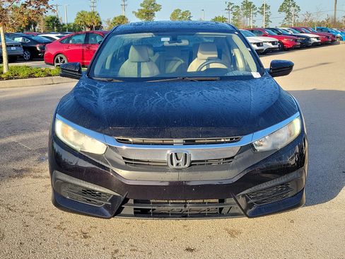 Used 2018 Honda Civic EX image 2